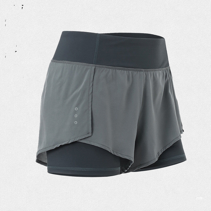 Shorts von Yezzos