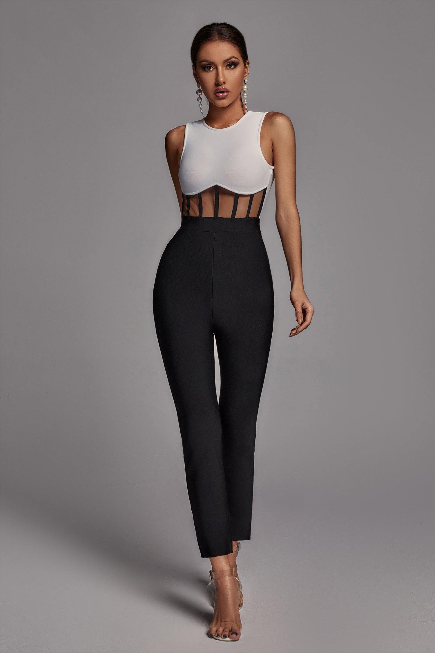 Stylischer Damen Jumpsuit von Yezzos