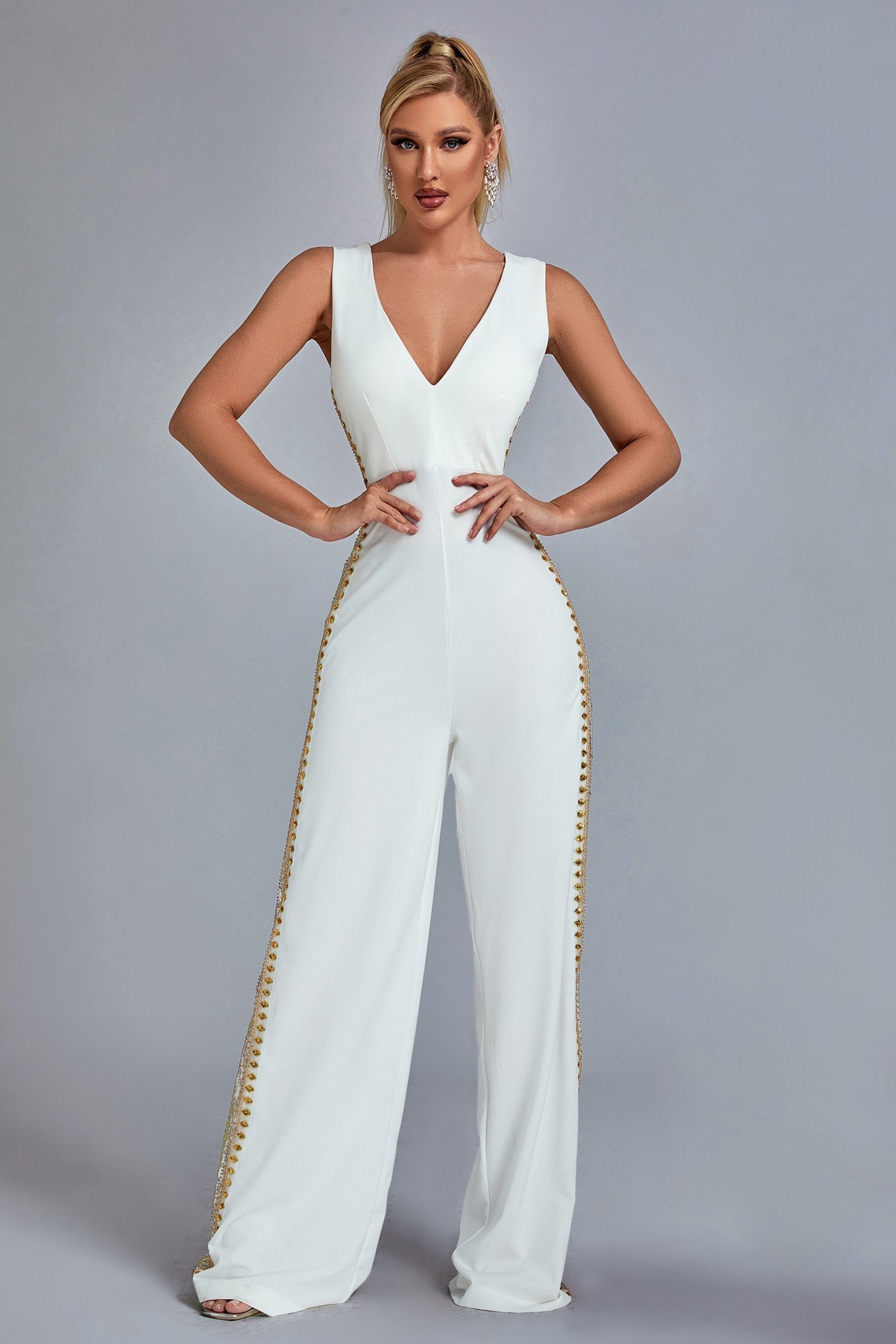 Stylischer Damen Jumpsuit von Yezzos