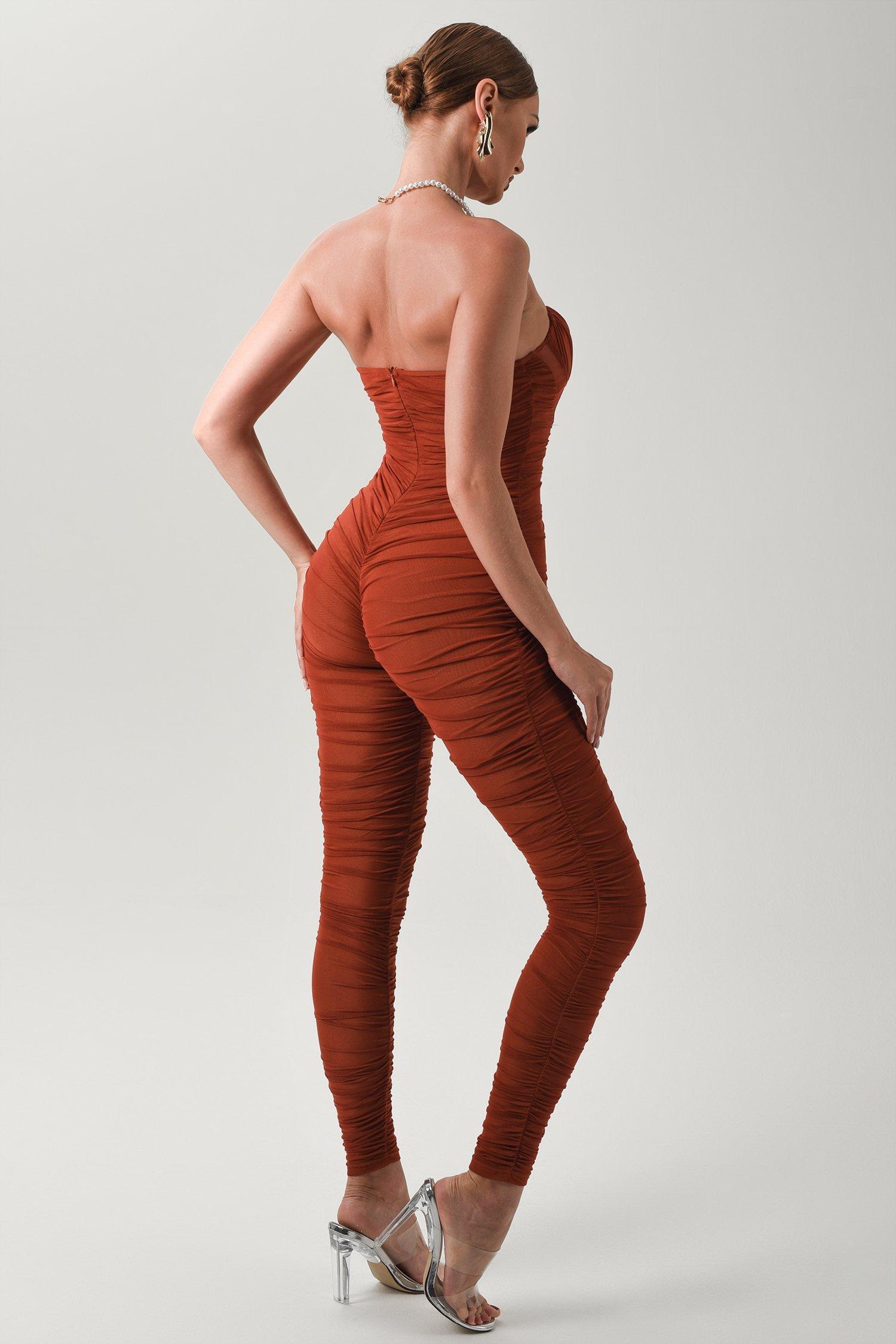 Stylischer Damen Jumpsuit von Yezzos