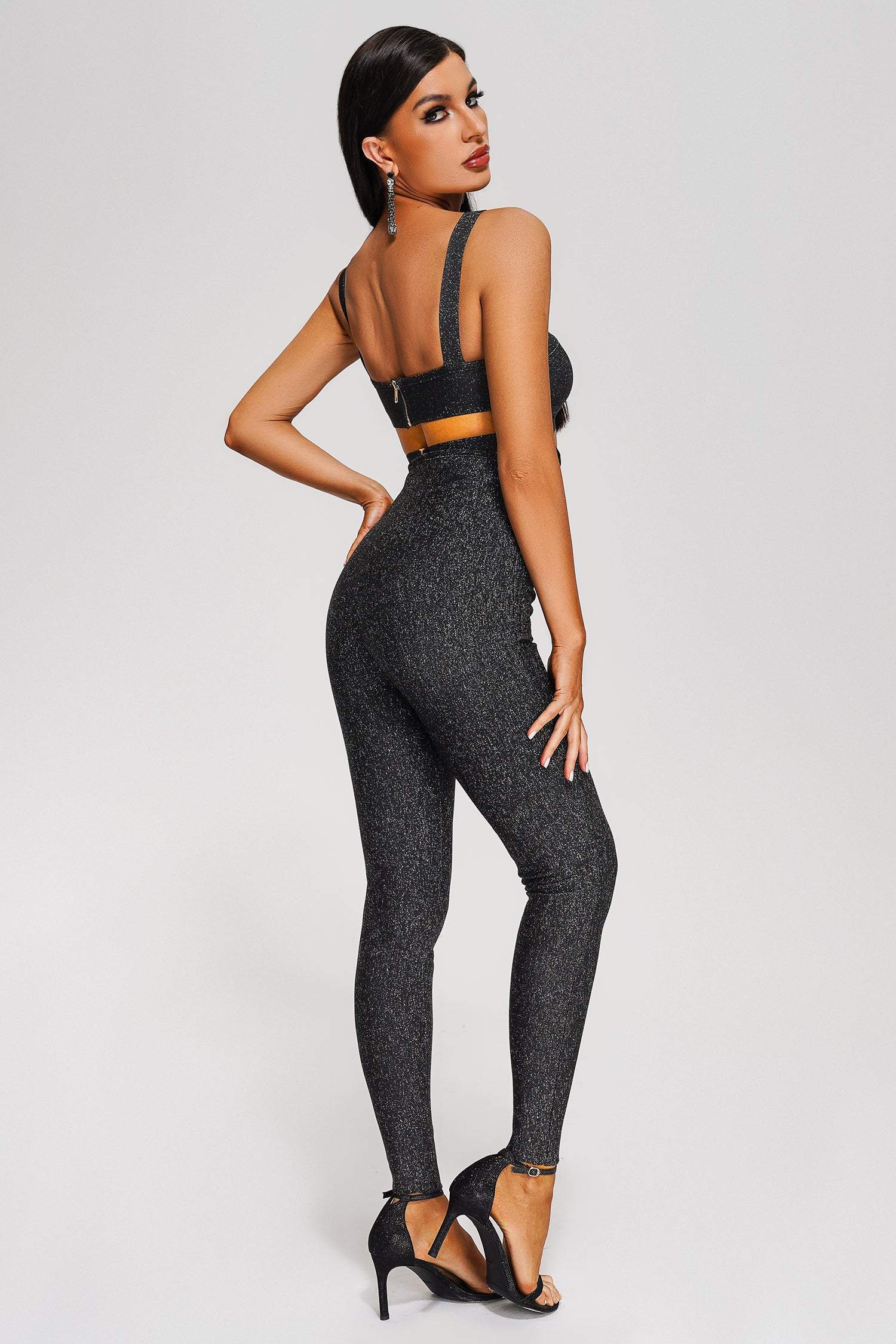 Stylischer Damen Jumpsuit von Yezzos