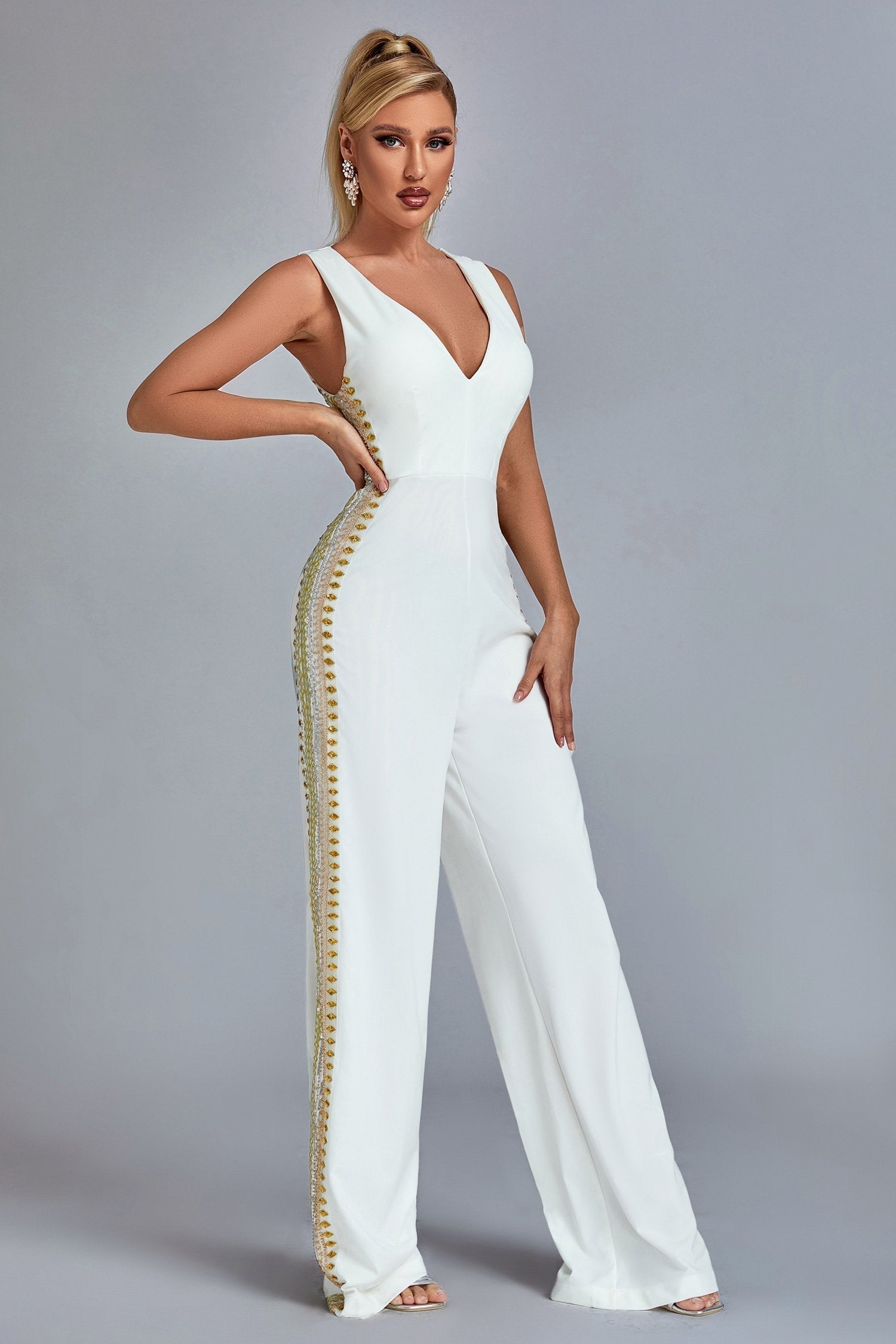 Stylischer Damen Jumpsuit von Yezzos